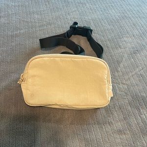 Lululemon belt bag